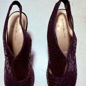 Bandolino Mirabella Heels sz 8m sparkling slip on sling back heels. Classy